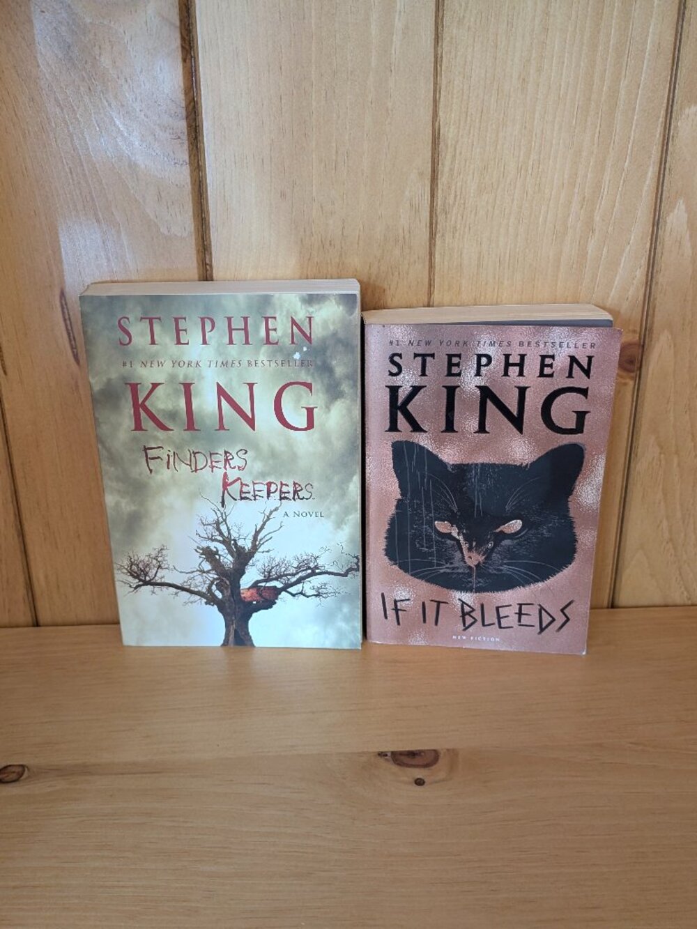 Stephen King - 2 Books, If It Bleeds & FInders Keepers Novels/Book, Soft Cover